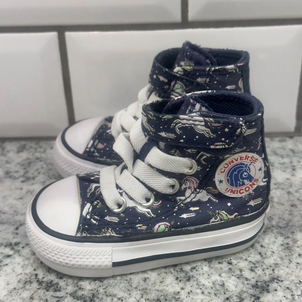 Converse Kids 2 Chuck Taylor High Top Navy Blue Unicorn Print Hook Loop Sneaker